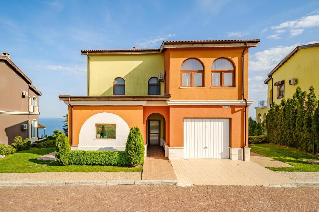 Lighthouse Luxe Estate Apart & Villas 巴尔奇克 外观 照片